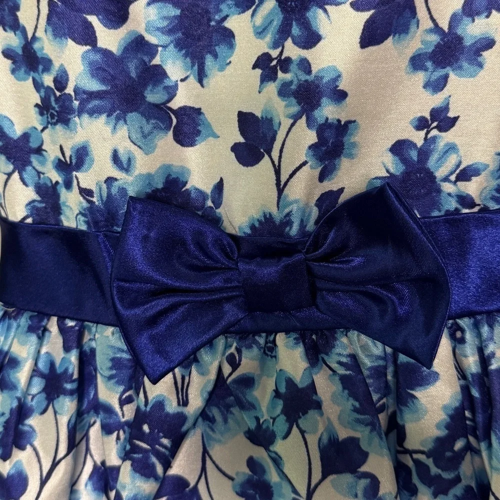 Gorgeous Royal Blue And White Floral Formal Dress size 5